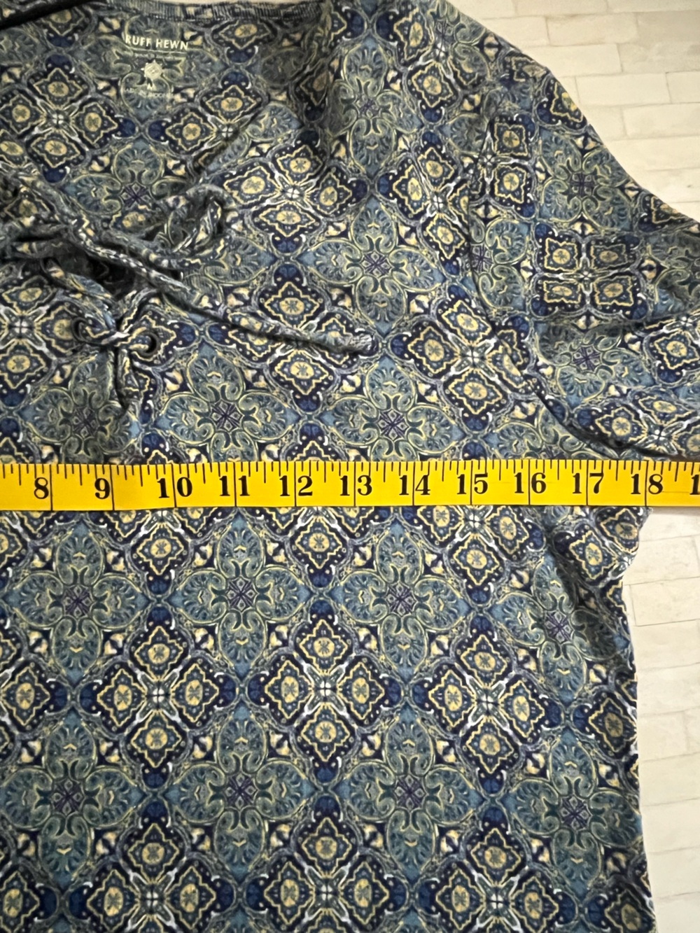 Ruff Hewn Blue Green Patterned V-Neck Lace-Up Long Sleeve Tee size M - Picture 8 of 9